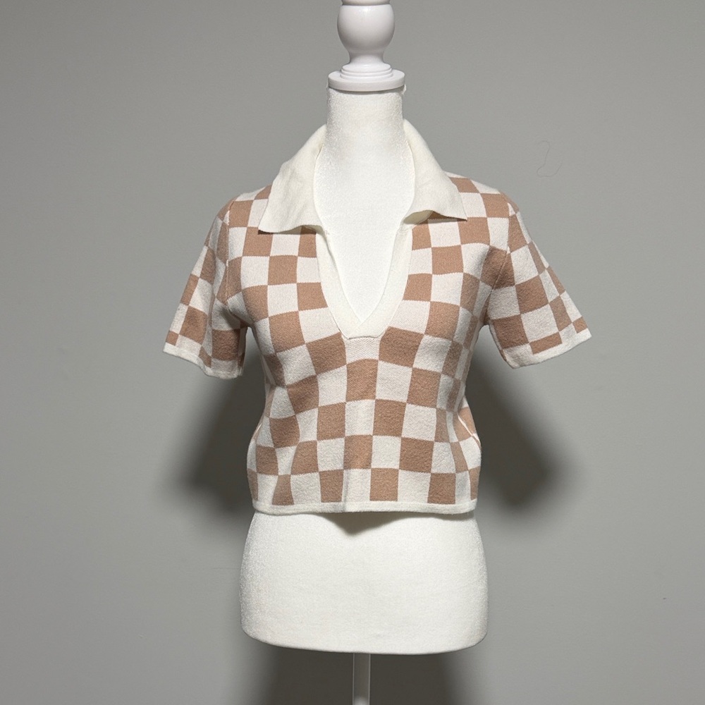 Debut Tan and White Checkered Crop Top